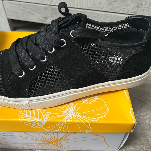 BNIB Yellowbox Barkley Black Suede/Mesh Fashion Sneakers  size 7 Adorable!!!❤️❤️ - Picture 6 of 8